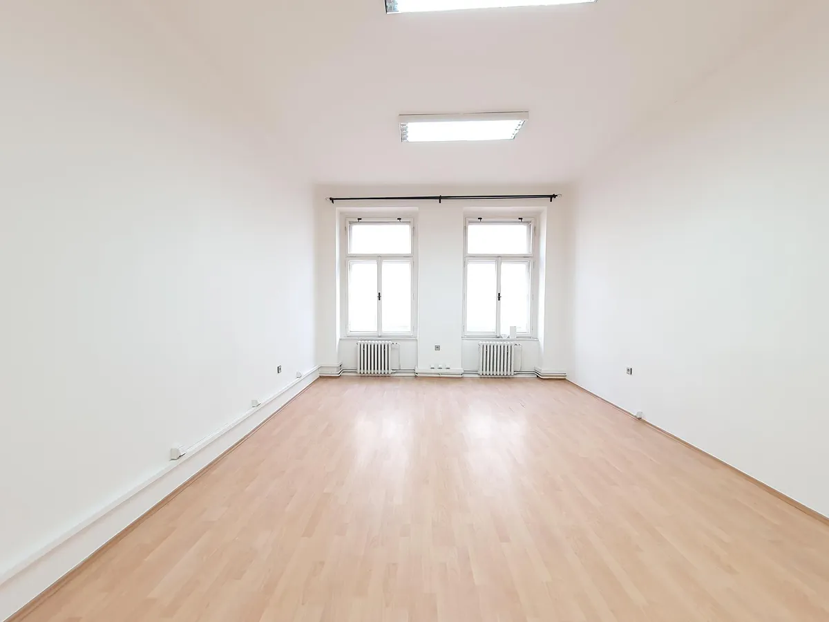 Pronájem kanceláře 70 m²